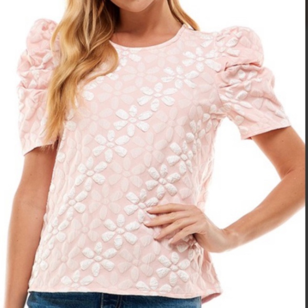NWT TCEC Pink Floral Textured Blouse- Large